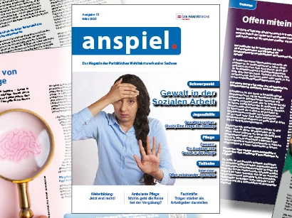 Eine Ausgabe des Magazins anspiel liegt auf einem Tisch.